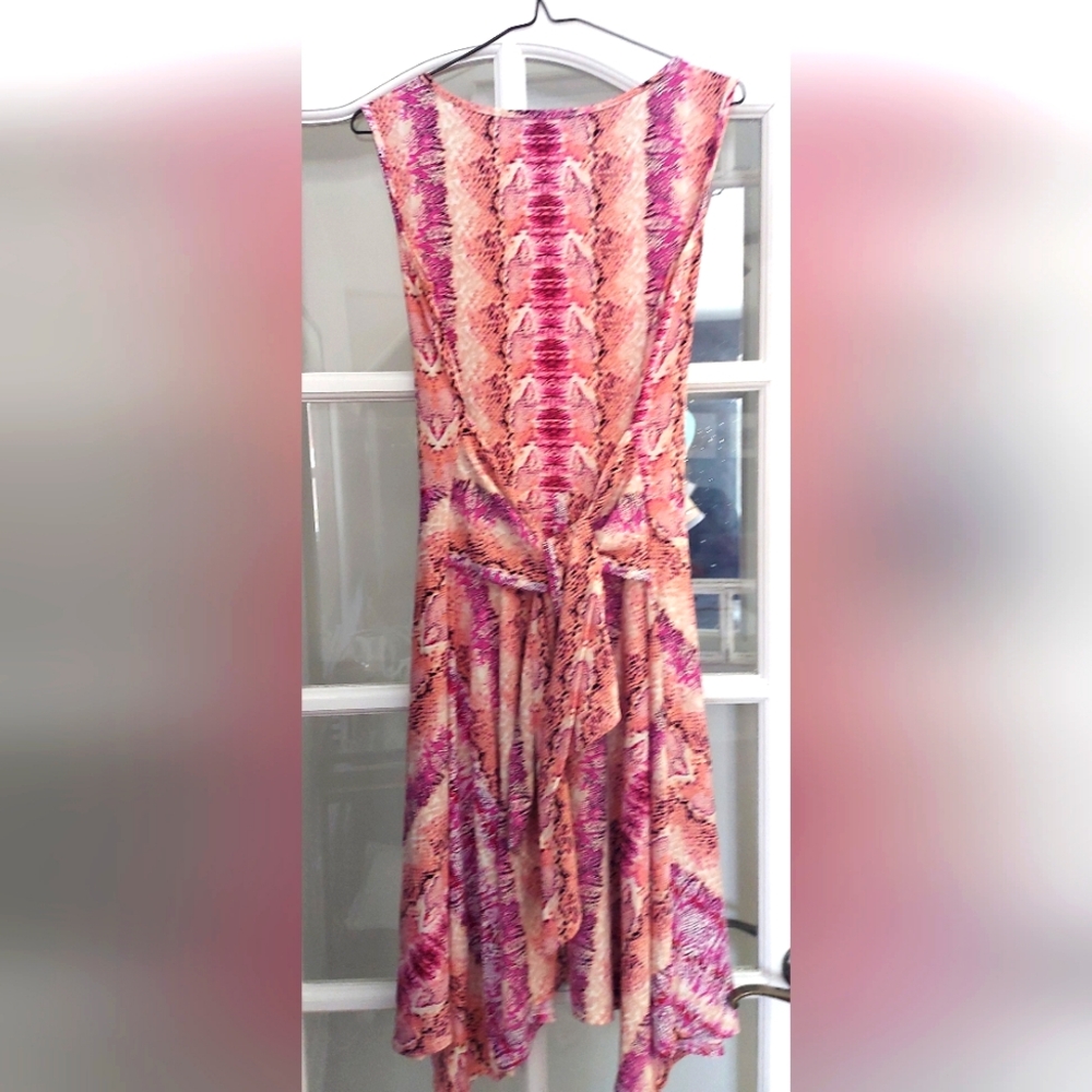 Elegant Pink Snakeskin Summer Dress